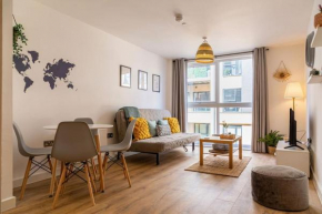 Natural Light City Center Pad
